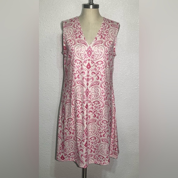 Dresses & Skirts - Pink Patterned Sleeveless Dress size large